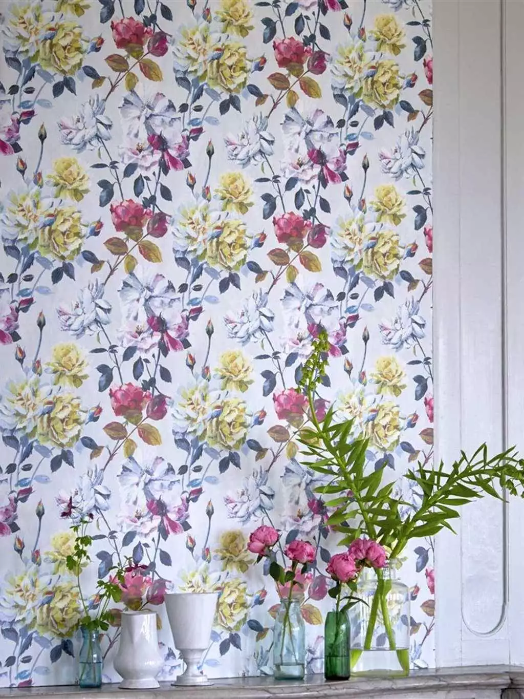 Couture Rose, col.01 - Blumen - Zeichnungen - Multicolor - Weiß - DESIGNERS GUILD