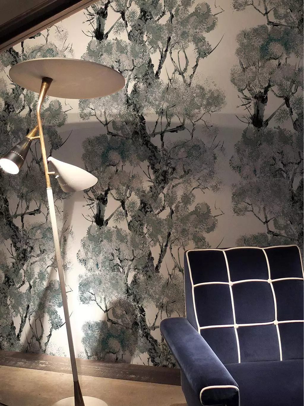 Pinyin Tree Superwide Wallpaper, grey