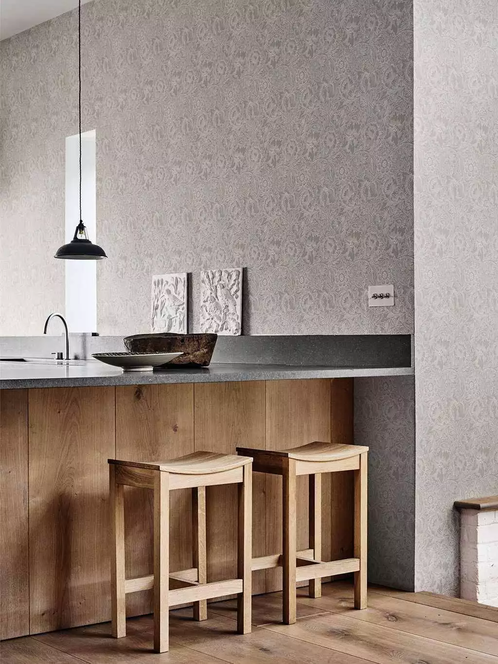 Pure Poppy, col.02 - Blumen - Blätter - Grau - Weiß - Morris & CO