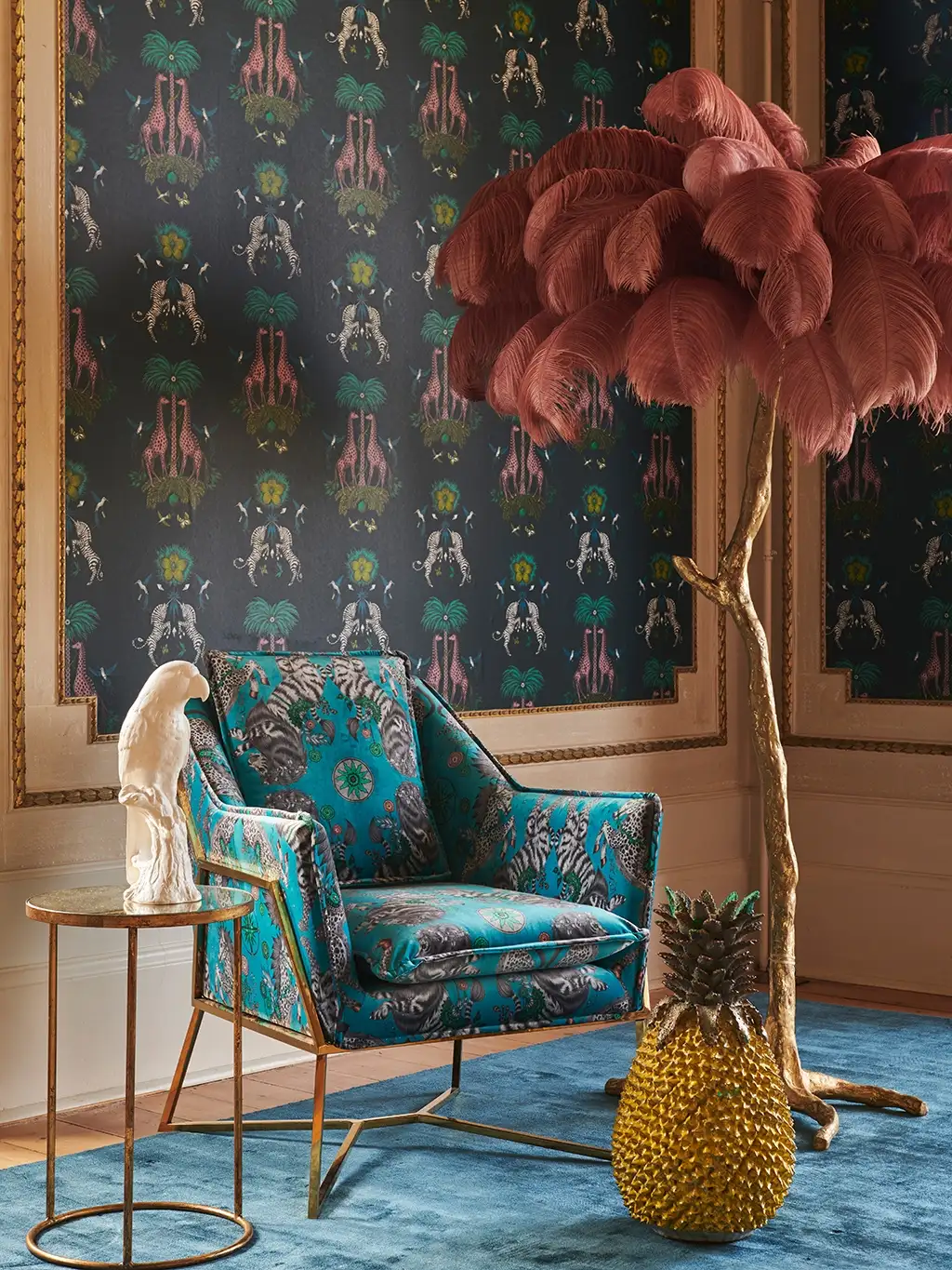 Raumbild Creatura Teal, col. 03 - Blumen - Bäume - Schmetterlinge - Tapeten mit Vogelmotiven - Tier Tapeten - Multicolor - Clarke & Clarke