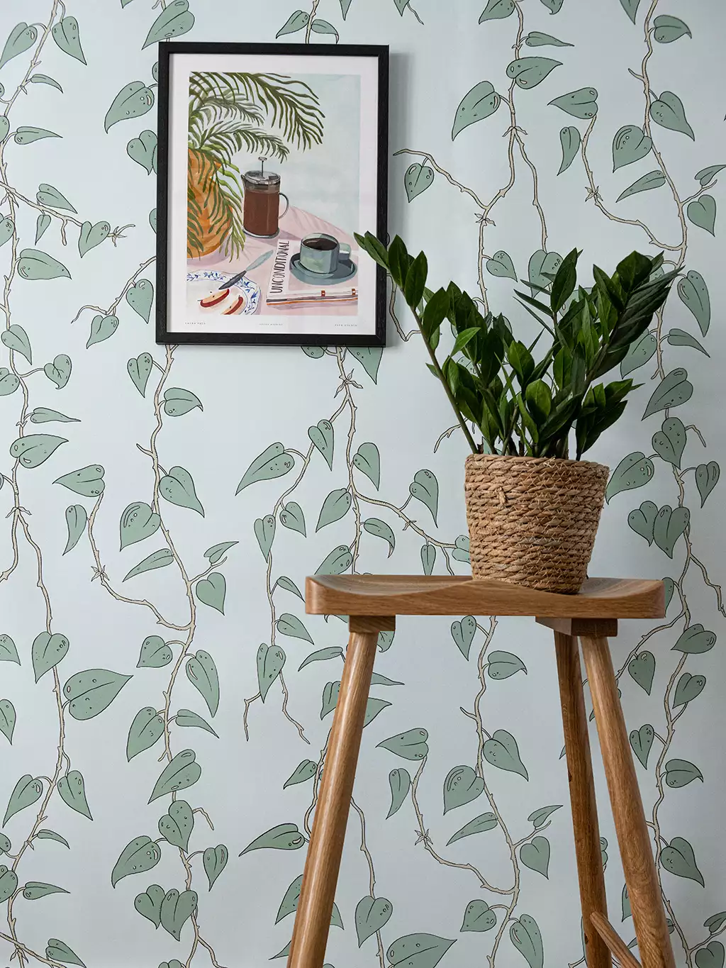 Cascada Wallpaper in Larimar-Blue
