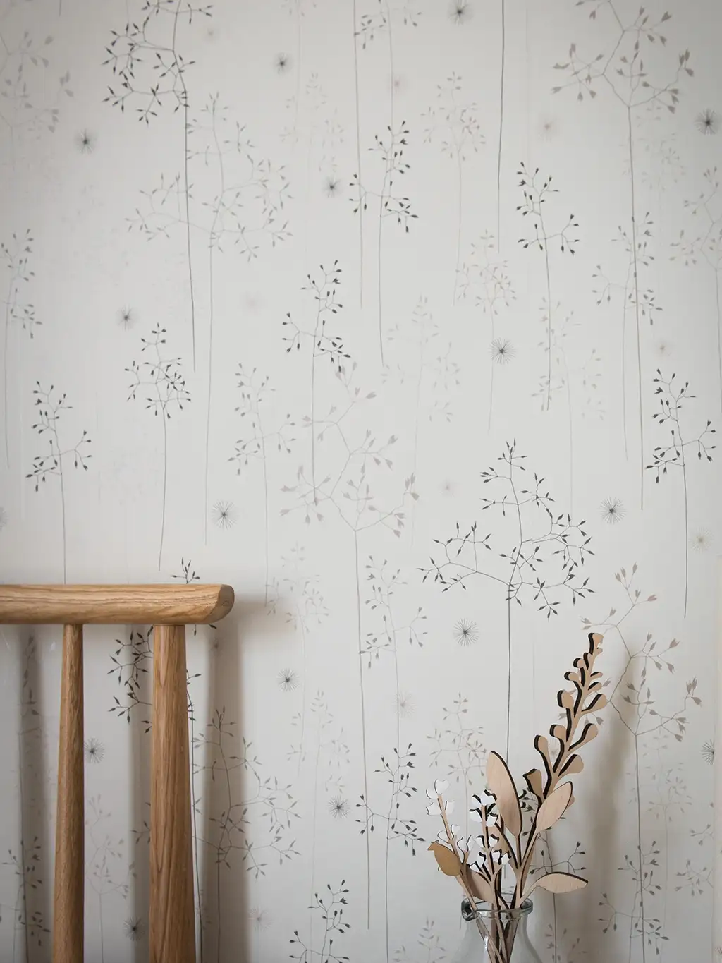 Meadow Grass Wallpaper in Oatmeal & Blush - Gras - Braun - Creme - Hannah Nunn