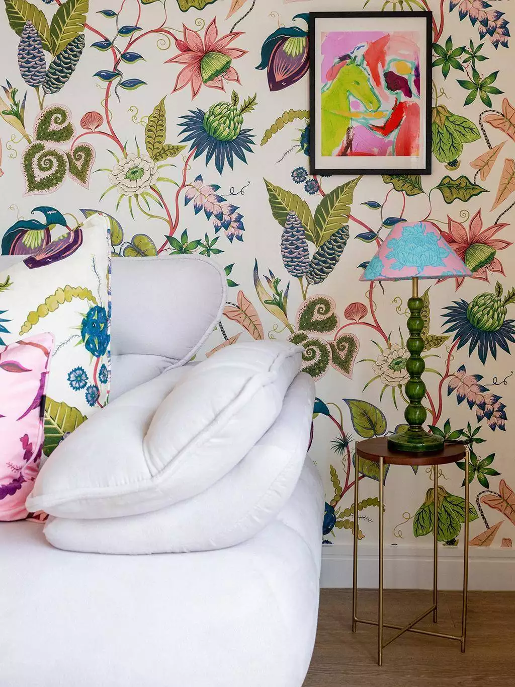 Vida Wallpaper in Unakite-White