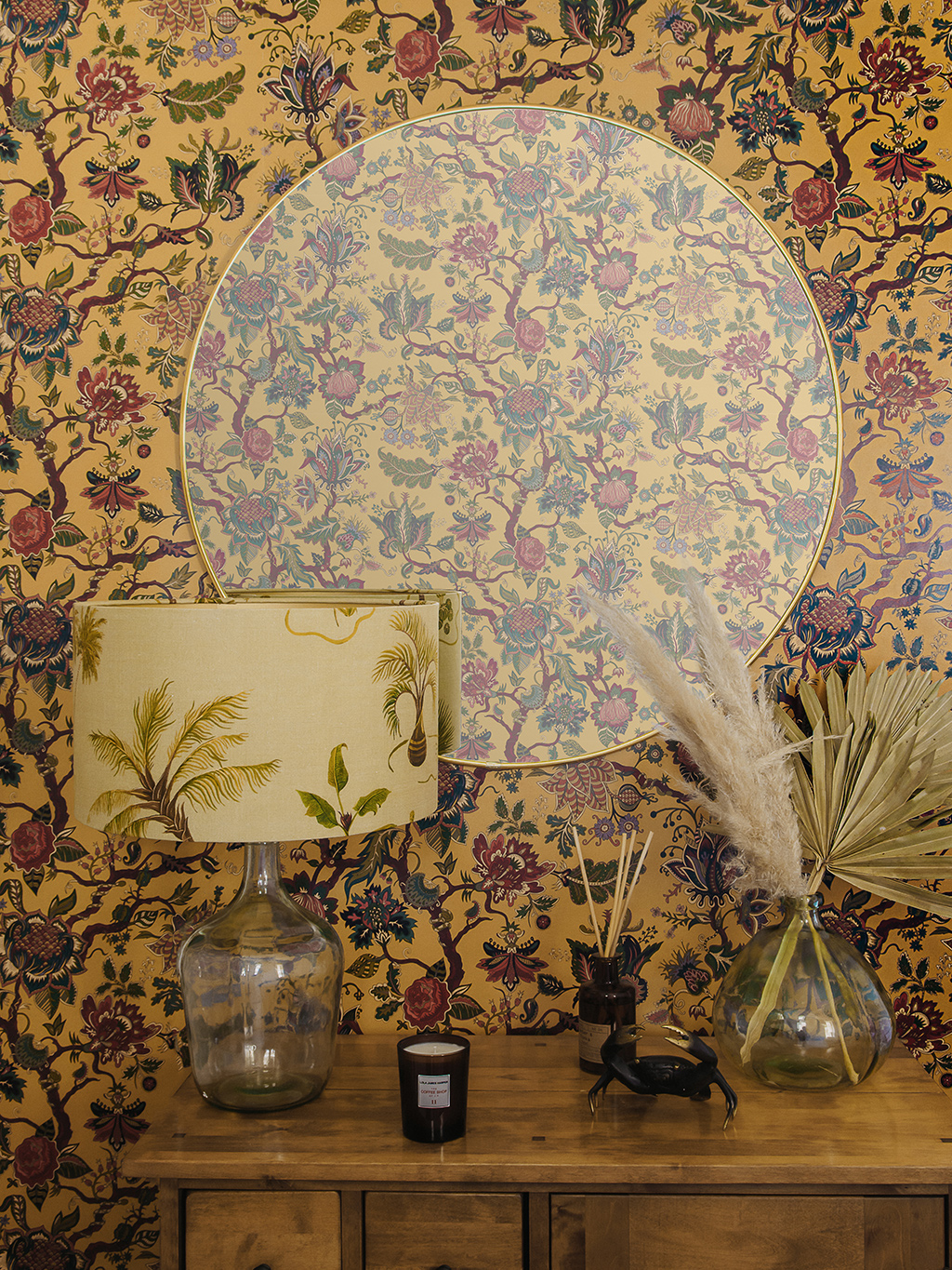 Eden Wallpaper in Mustard-Yellow - tapete mit blumen