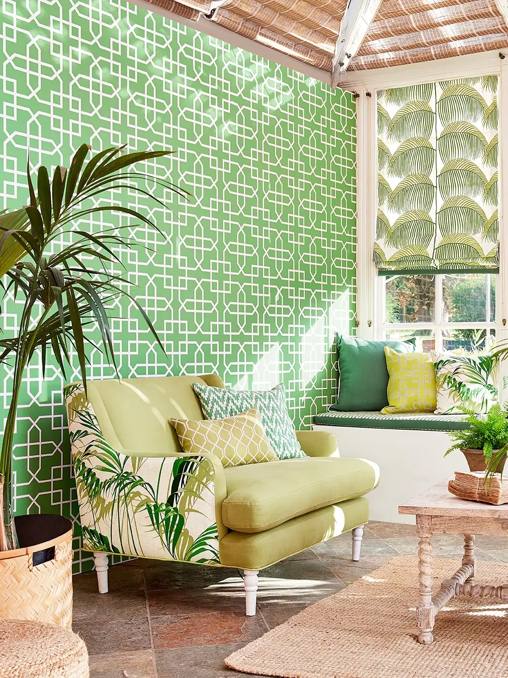 Raumbild Hampton Trellis, col. 60 - Graphisch - Grün - Silber - Weiß - Sanderson