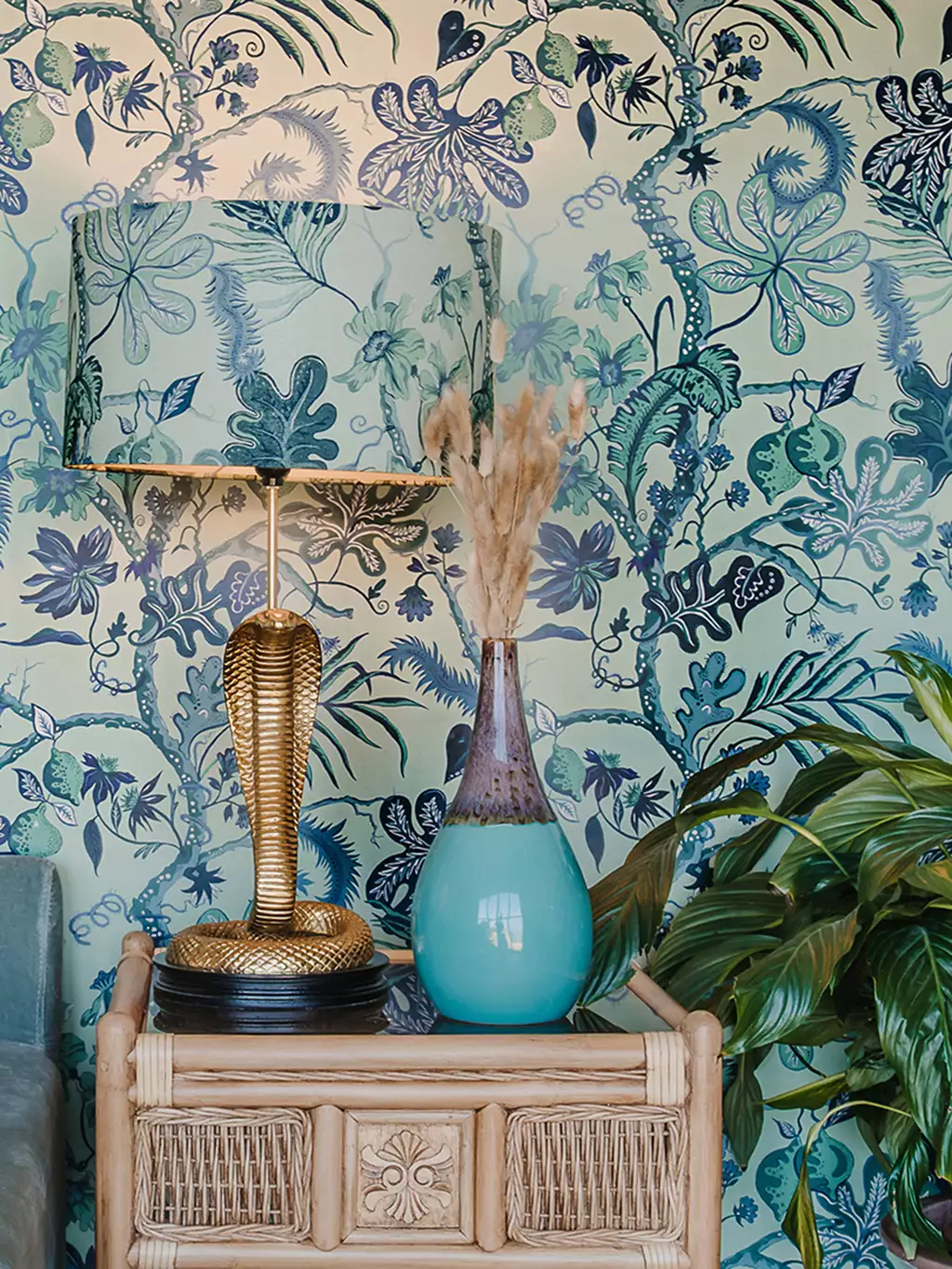 Ophelia Wallpaper in Mint-Green
