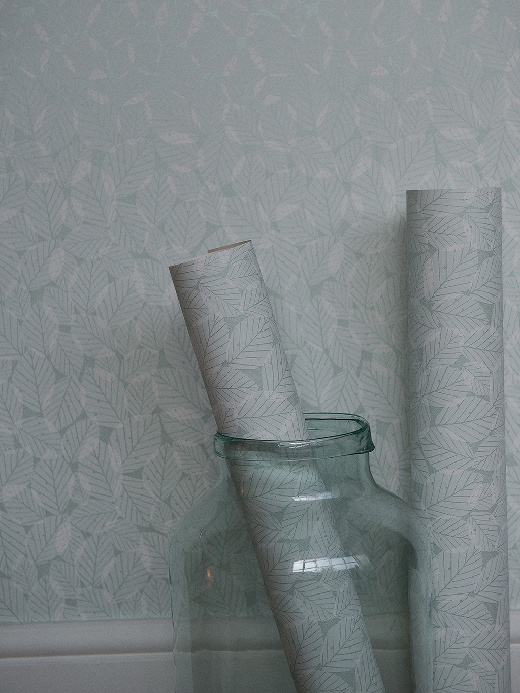 Beech Leaves Wallpaper in Mint - muster grün