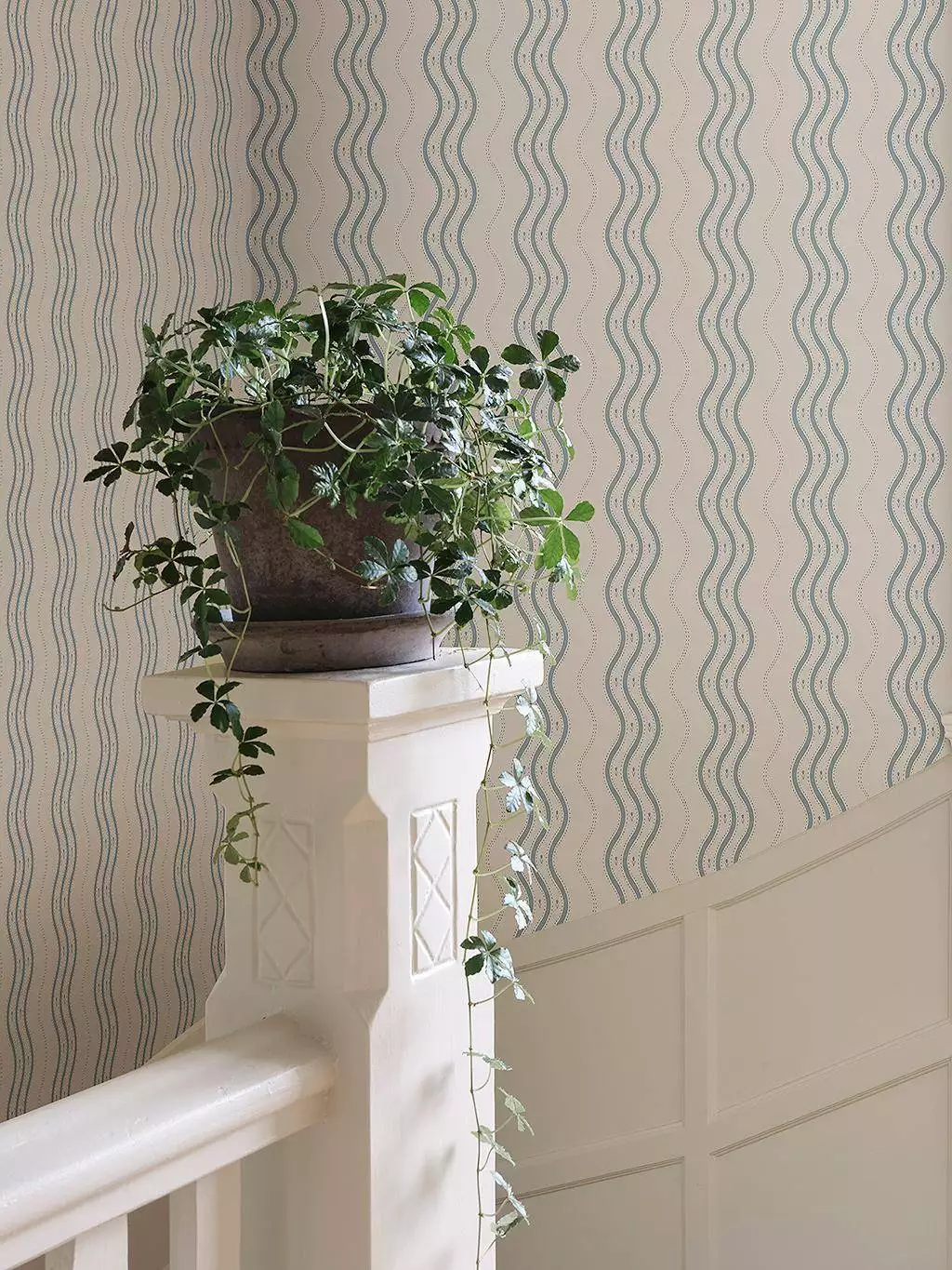 Ben, col. 39 - Blumen - Streifen - Hellblau - Weiß - Sandberg