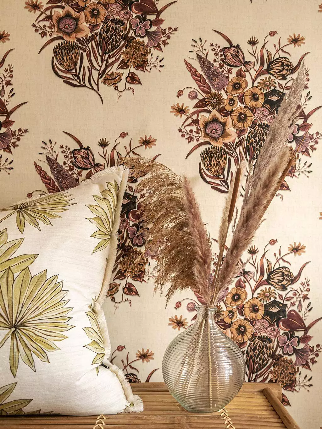 Posy Wallpaper in Tawny Posy Wallpaper in Tawny