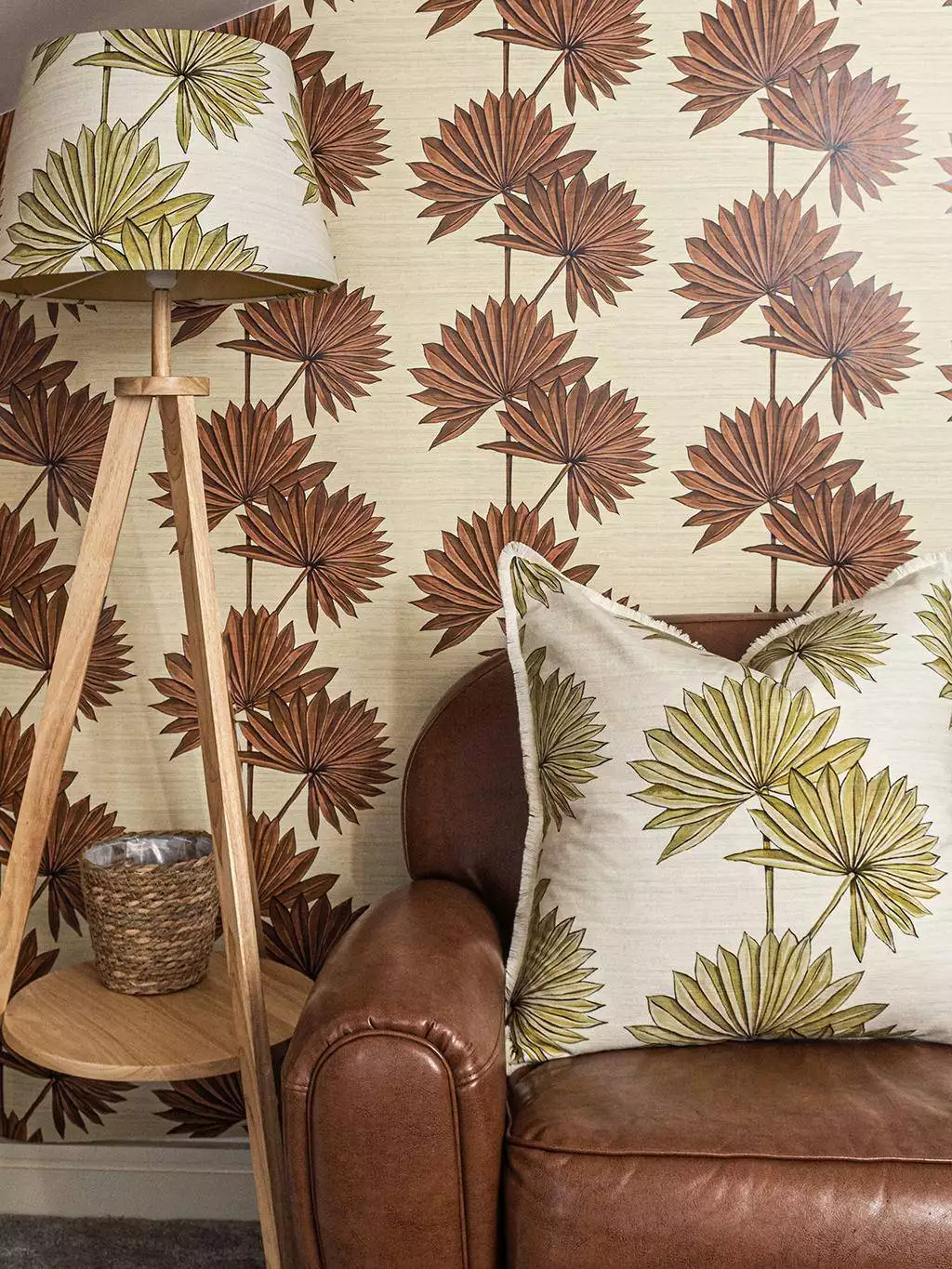 Palmetto Wallpaper in Caramel - Blätter - Beige - Braun - Wear the walls