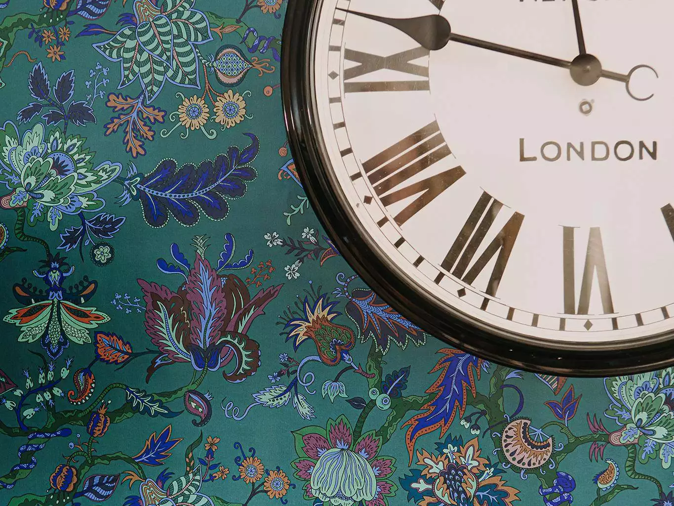 Eden Wallpaper in Lagoon-Blue Eden Wallpaper in Lagoon-Blue