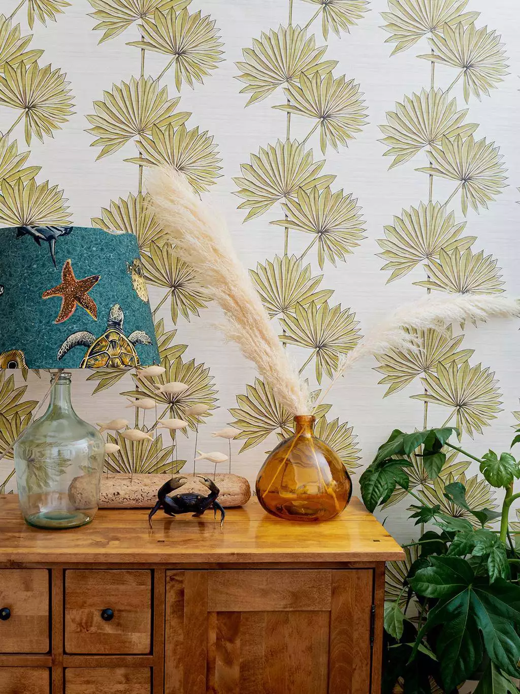 Palmetto Wallpaper in Blanca