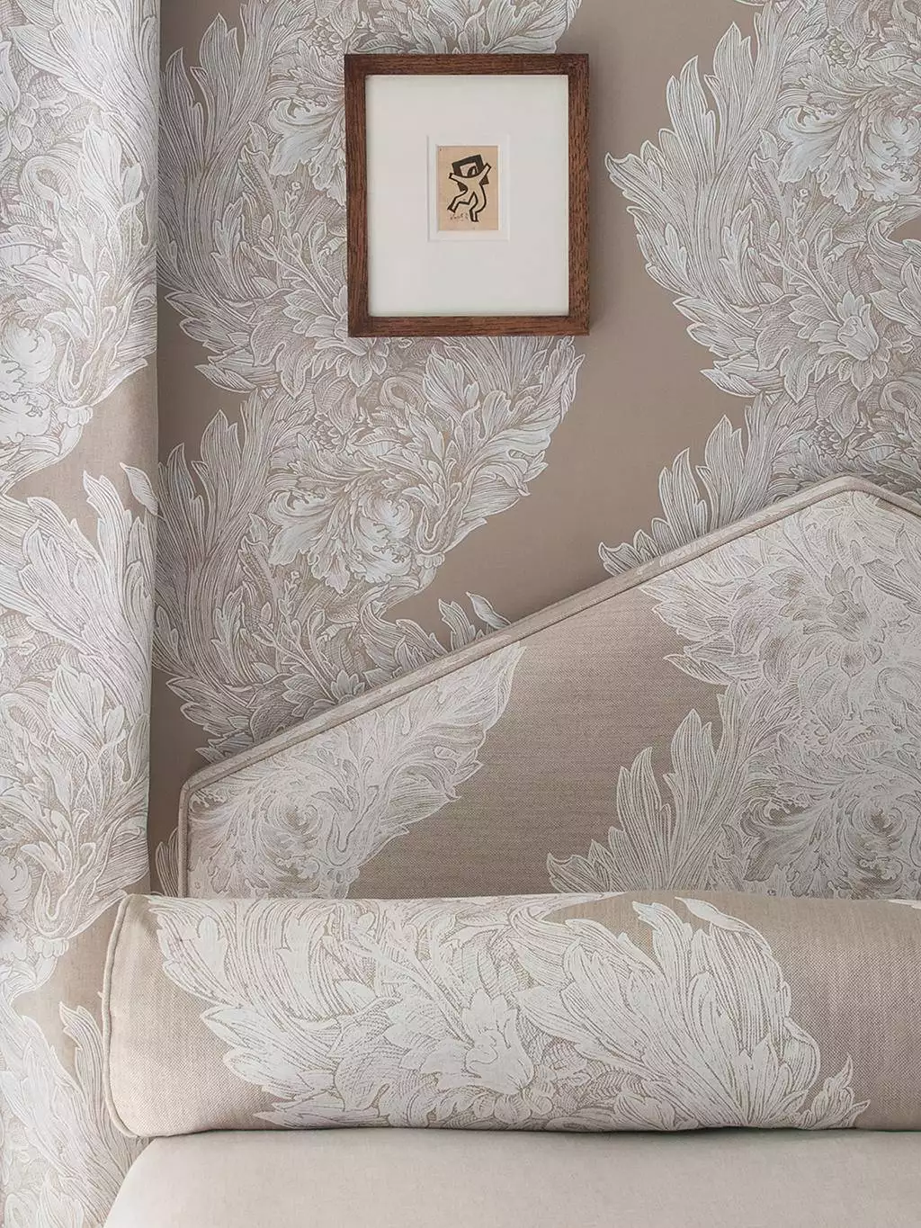 Stucco Stripe Wallpaper - Blumen - Blätter - Florale Muster - Klassische Muster - Creme - Hellbraun - Timorous Beasties