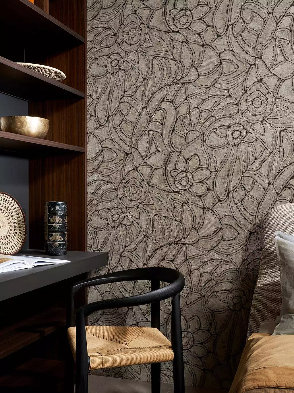 Manila Flore, col. 04 - Blumen - Blätter - Florale Muster - Moderne Muster - Anthrazit - Hellbraun - ARTE