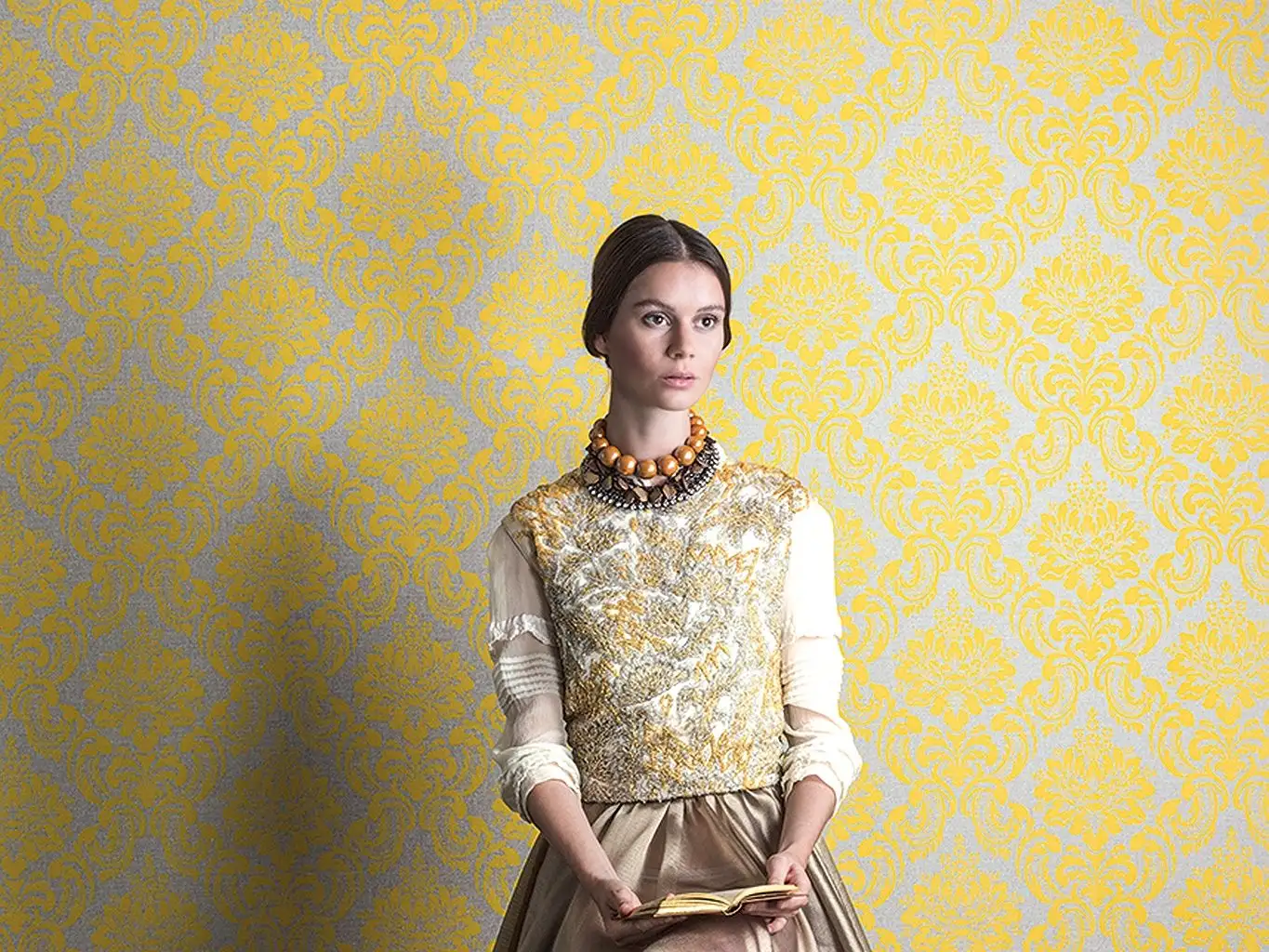 Lacrecia Acacia - Blumen - Ornamente Tapeten - Creme - Gelb - Masureel