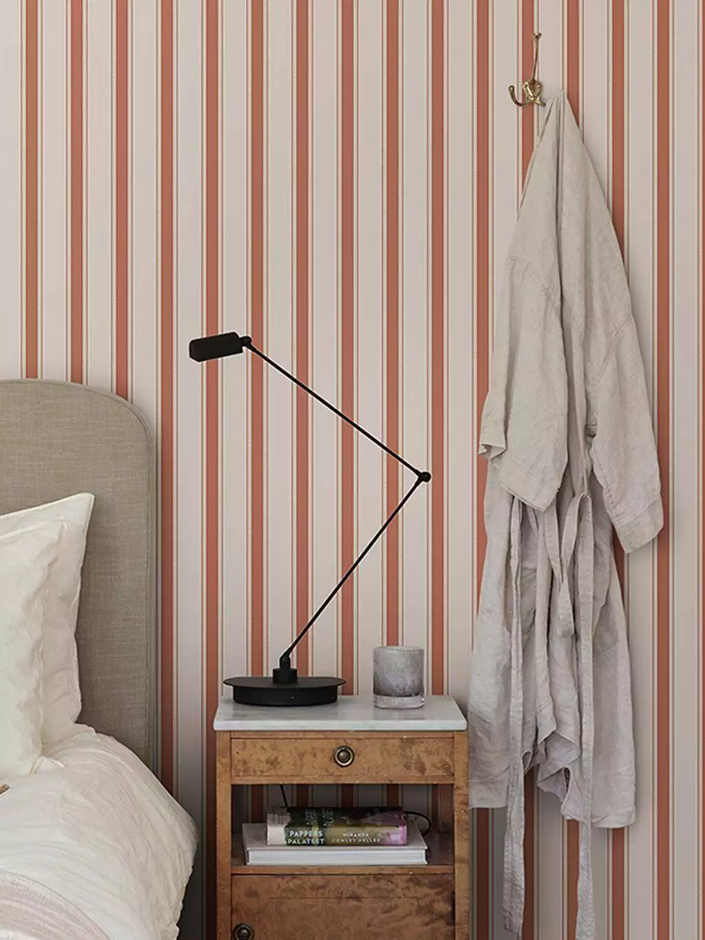 Gustav, red - Punkte Tapeten - Streifen - Gold - Rot - Weiß - Sandberg