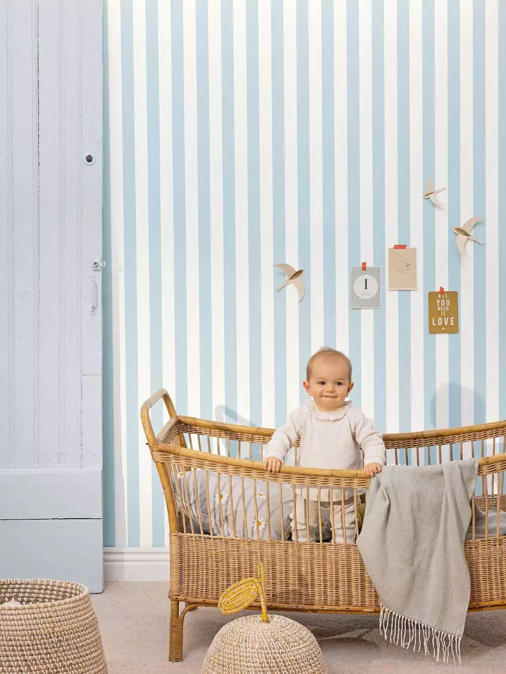 Little Lines, col. 602 - Streifentapeten - Creme - Hellblau - Caselio