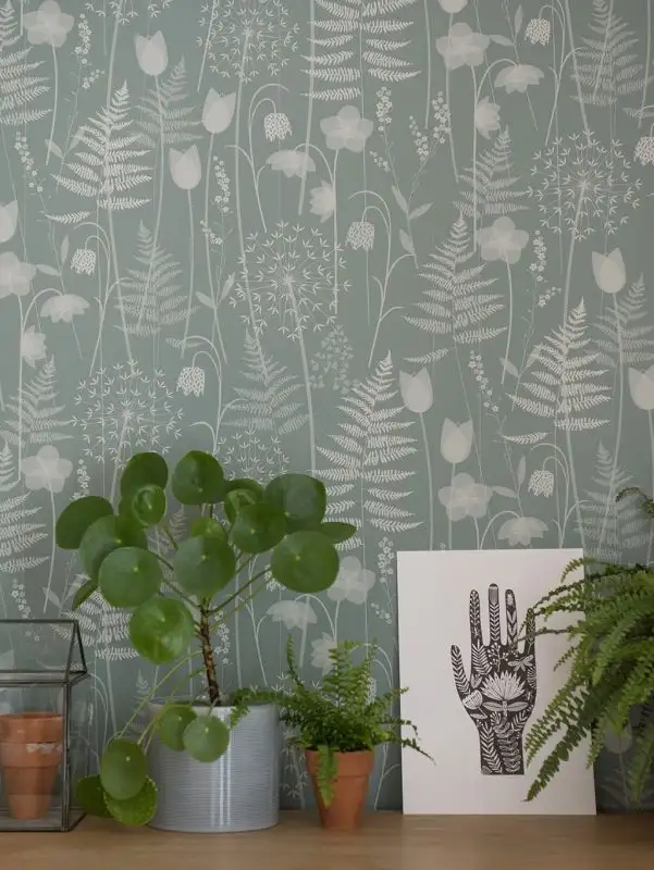 Charlottes Garden wallpaper in Heath