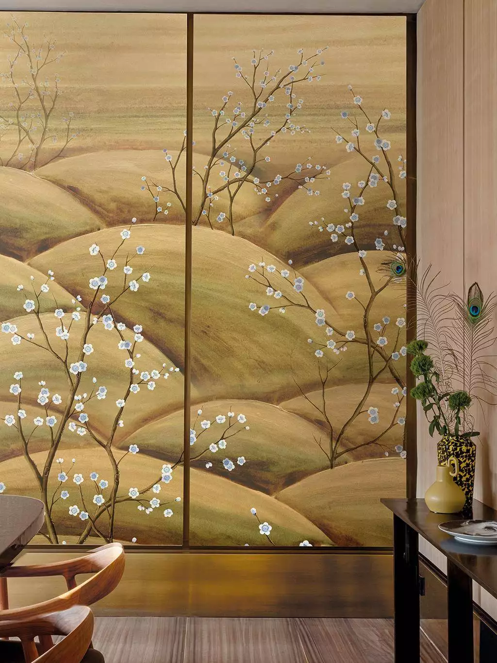 Sakura, col. 02 - Berge - Blumen - Bäume - Florale Muster - Ocker - Masureel