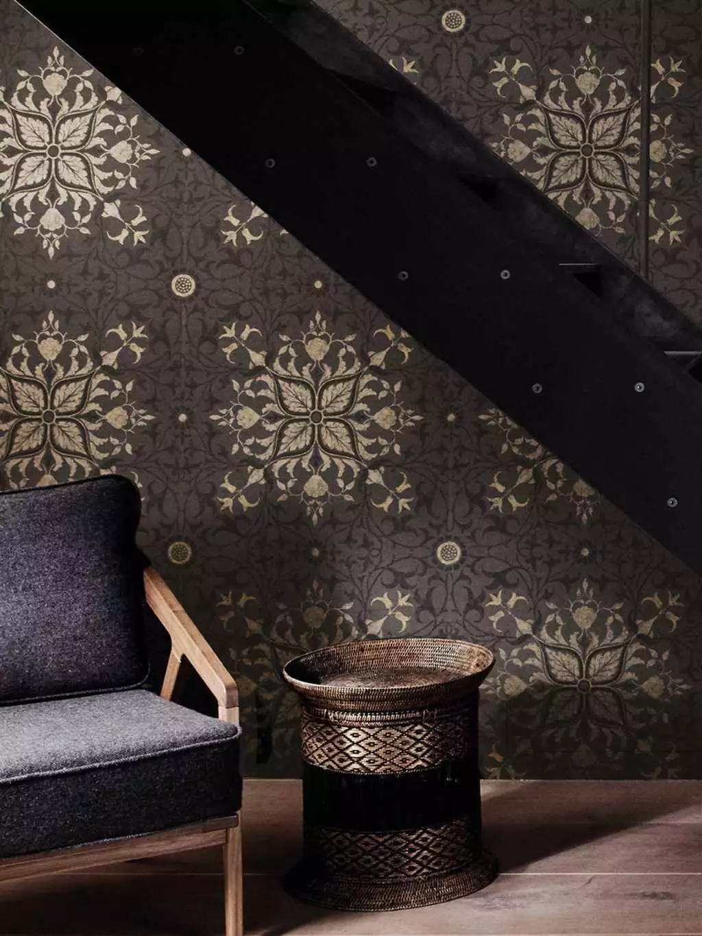 Pure Net Ceiling, col. 03 - Ornamente Tapeten - Anthrazit - Schwarz - Morris & CO