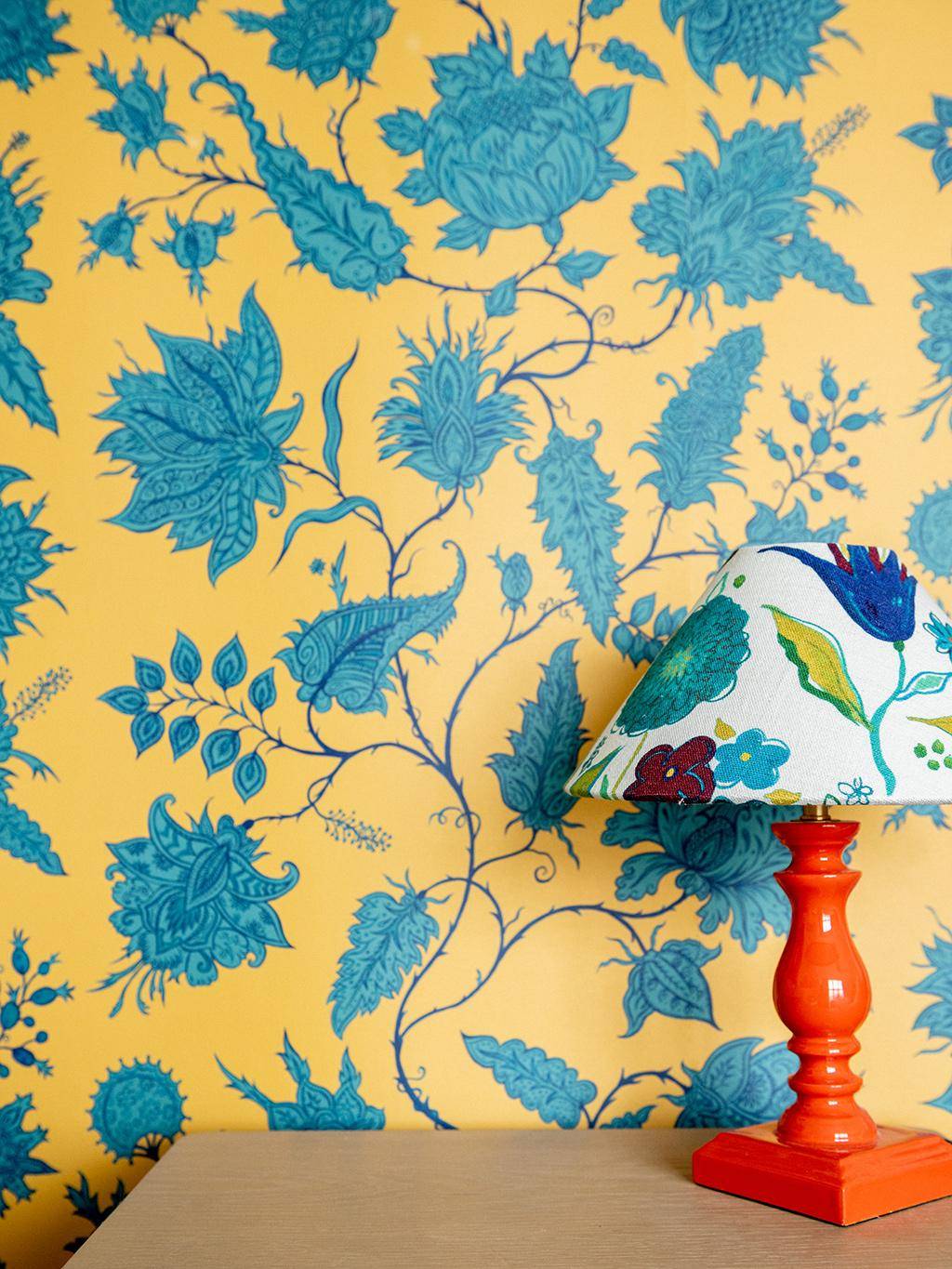 Hermosa Wallpaper in Citrine/Zircon - Blumen - Blätter - Florale Muster - Gelb - Türkis - Wear the walls