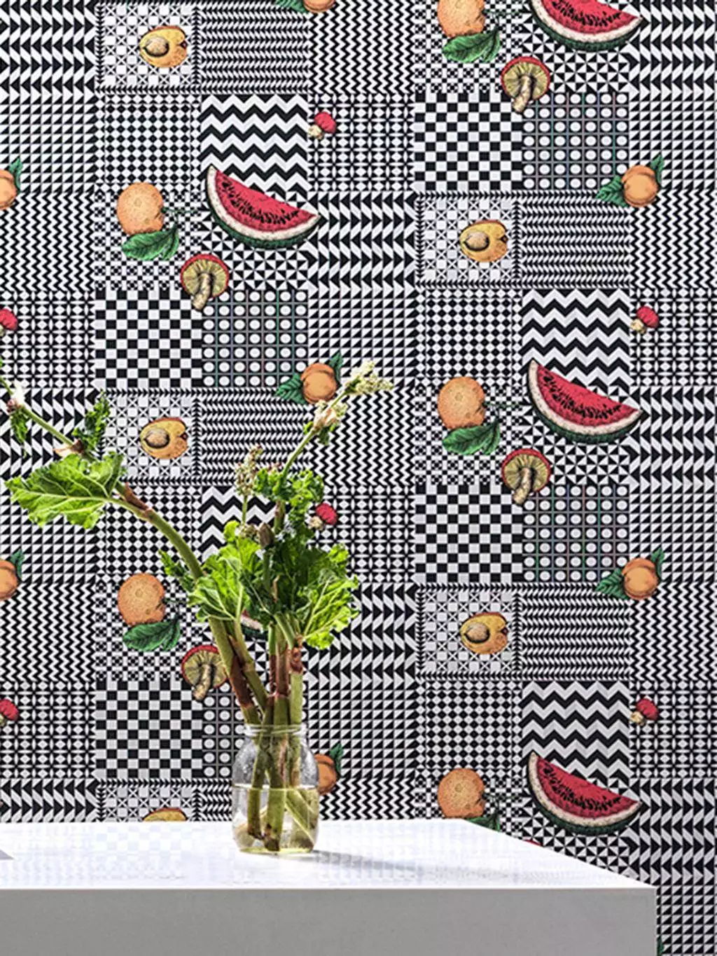 Frutta E Geometrico, col. 27 - Früchte - Grafische Muster - Obst - Creme - Grün - Orange - Rot - Schwarz und Weiß - Cole & Son