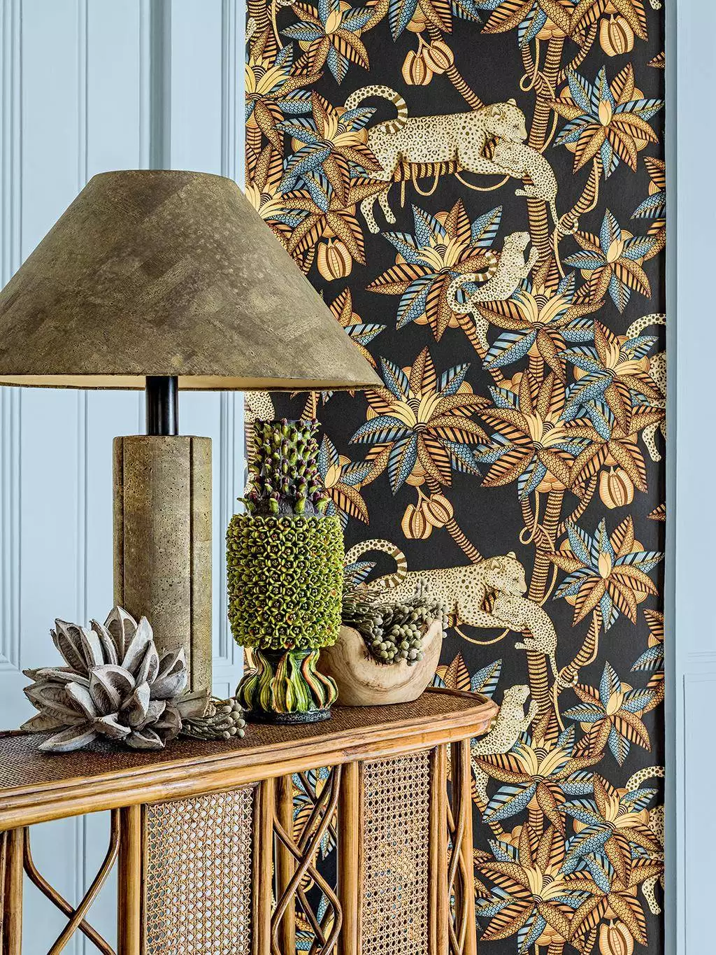 Satara, col. 17 - Blätter - Bäume - Fauna - Florale Muster - Tiere - Äste - Multicolor - Cole & Son