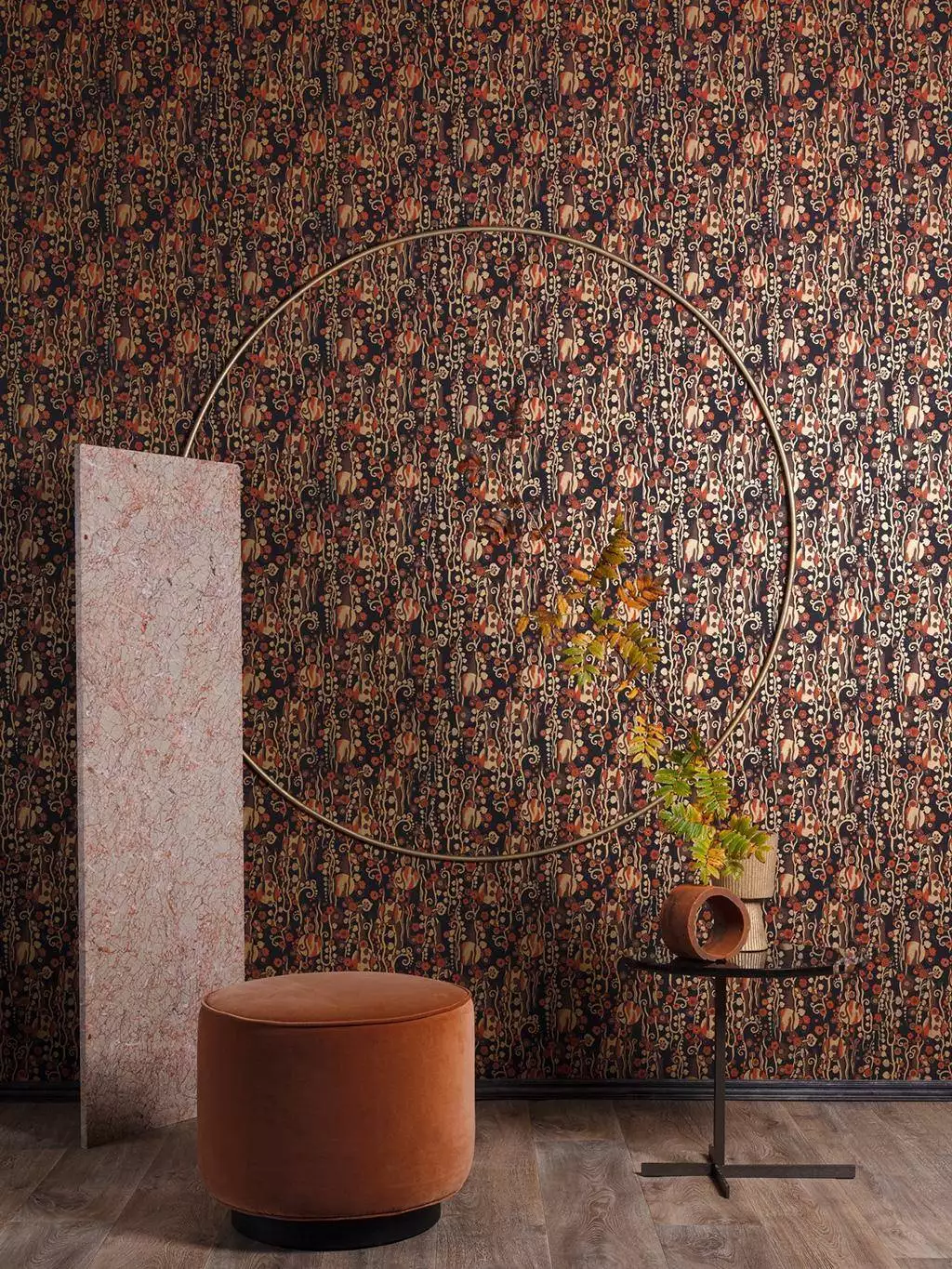 Mildred, Sierra - Blumen - Blätter - Gold - Rot - Schwarz - Masureel