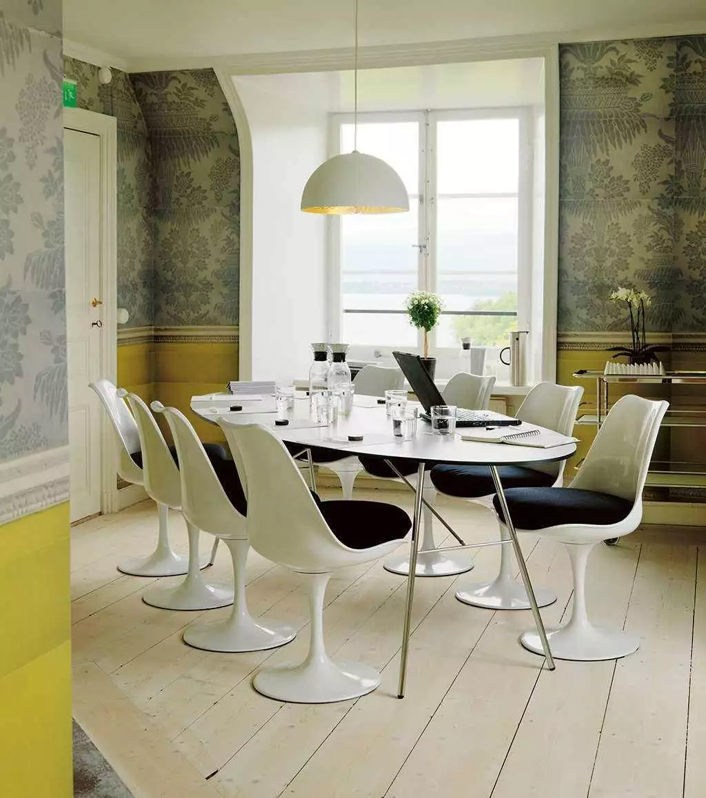 Patterned Illusion 1, yellow - Ornamente Tapeten - Vertäfelung - Creme - Gelb - Grau - Deborah Bowness