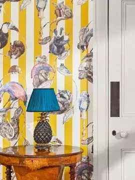 Hackney Empire, ochre stripe