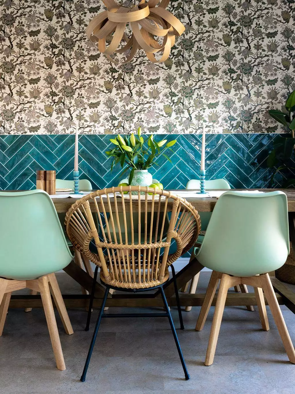 Eden Wallpaper in Fern-Green - Blumen - Blätter - Florale Muster - Anthrazit - Creme - Grün - Wear the walls
