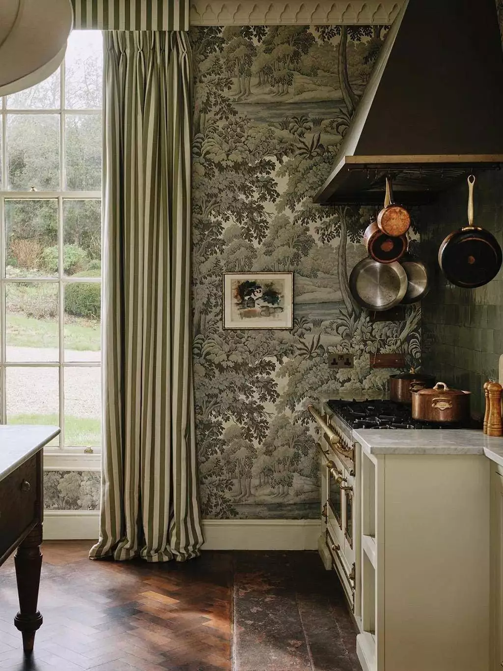 Plantasia Wallpaper, Sage - Bäume - Landschaft - Wald - Creme - Grün - Hellgrün - House of Hackney