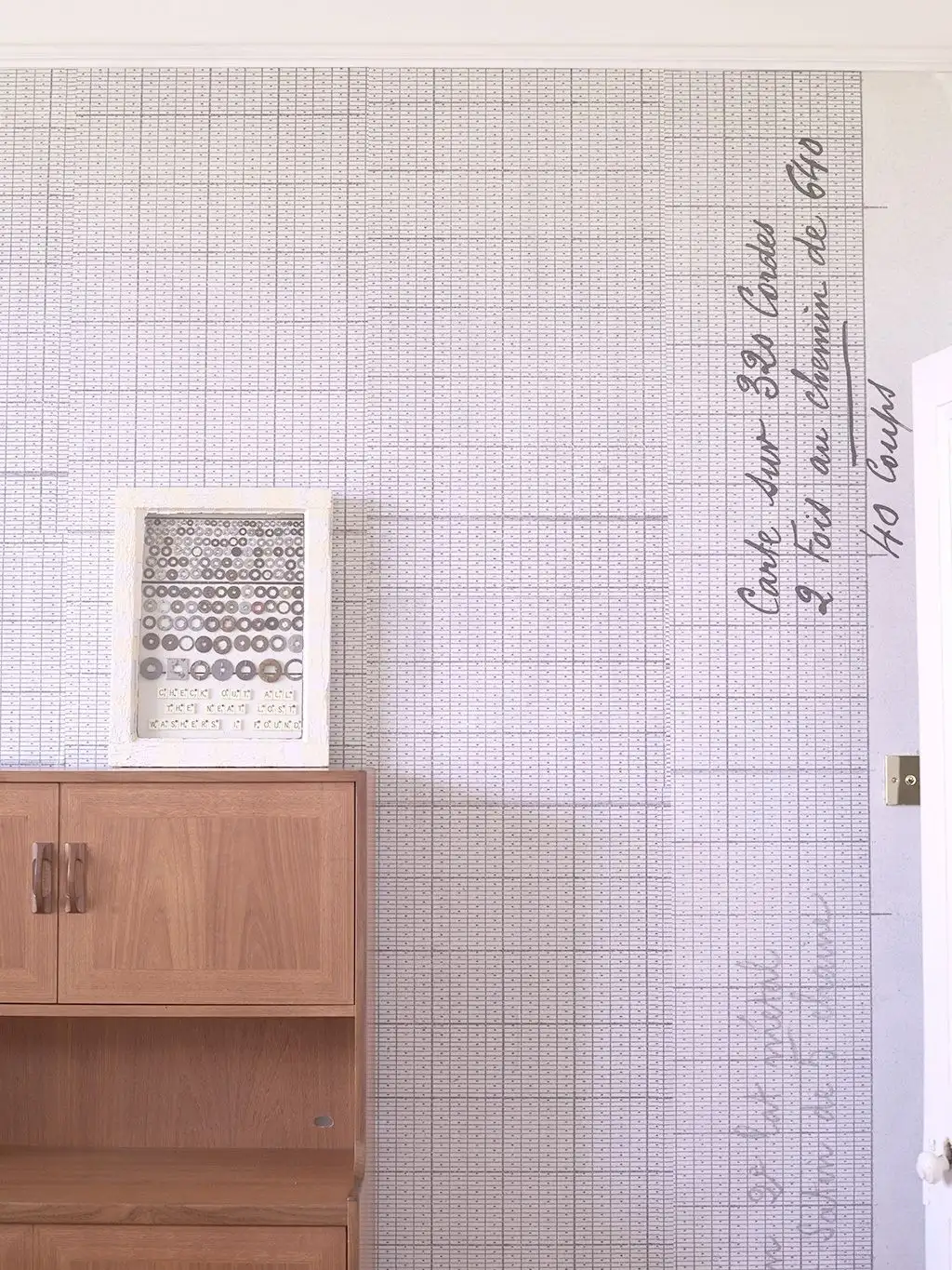 Asymmetrical Grid Paper - with text - Grau - Weiß - Deborah Bowness