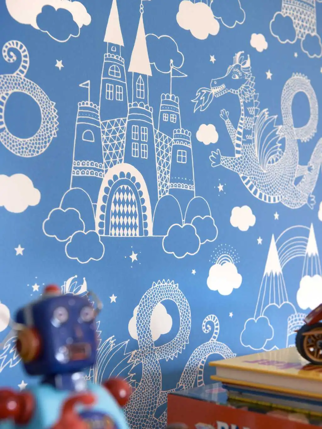 Dragon Sky, col.01 - Drachen - Gebäude - Wolken - Majvillan AB