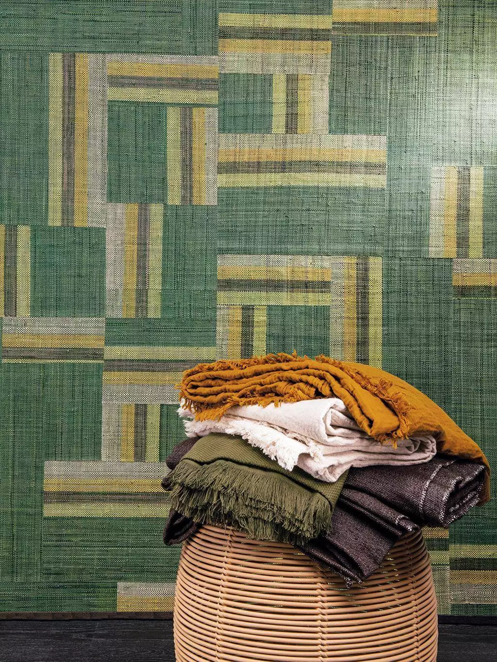 Boro, col. 71 - Grafische Muster - Naturfaser - Textil & NaturTapeten - Anthrazit - Creme - Gelb - Grün - OMEXCO