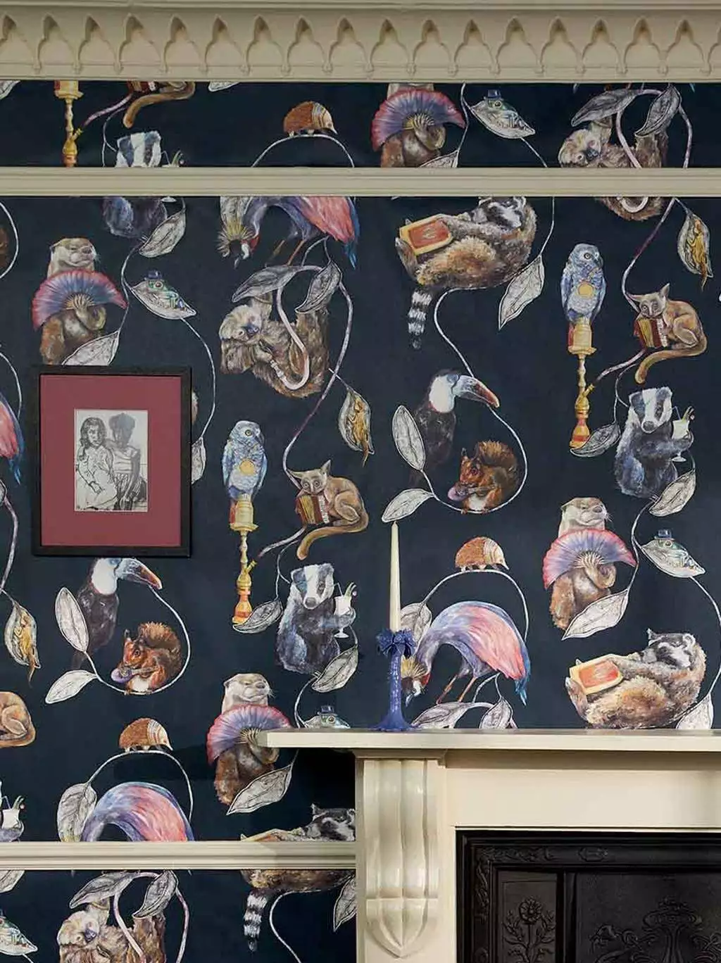 Hackney Empire Wallpaper, midnight  - Fauna - Tiere - Vögel - Multicolor - House of Hackney