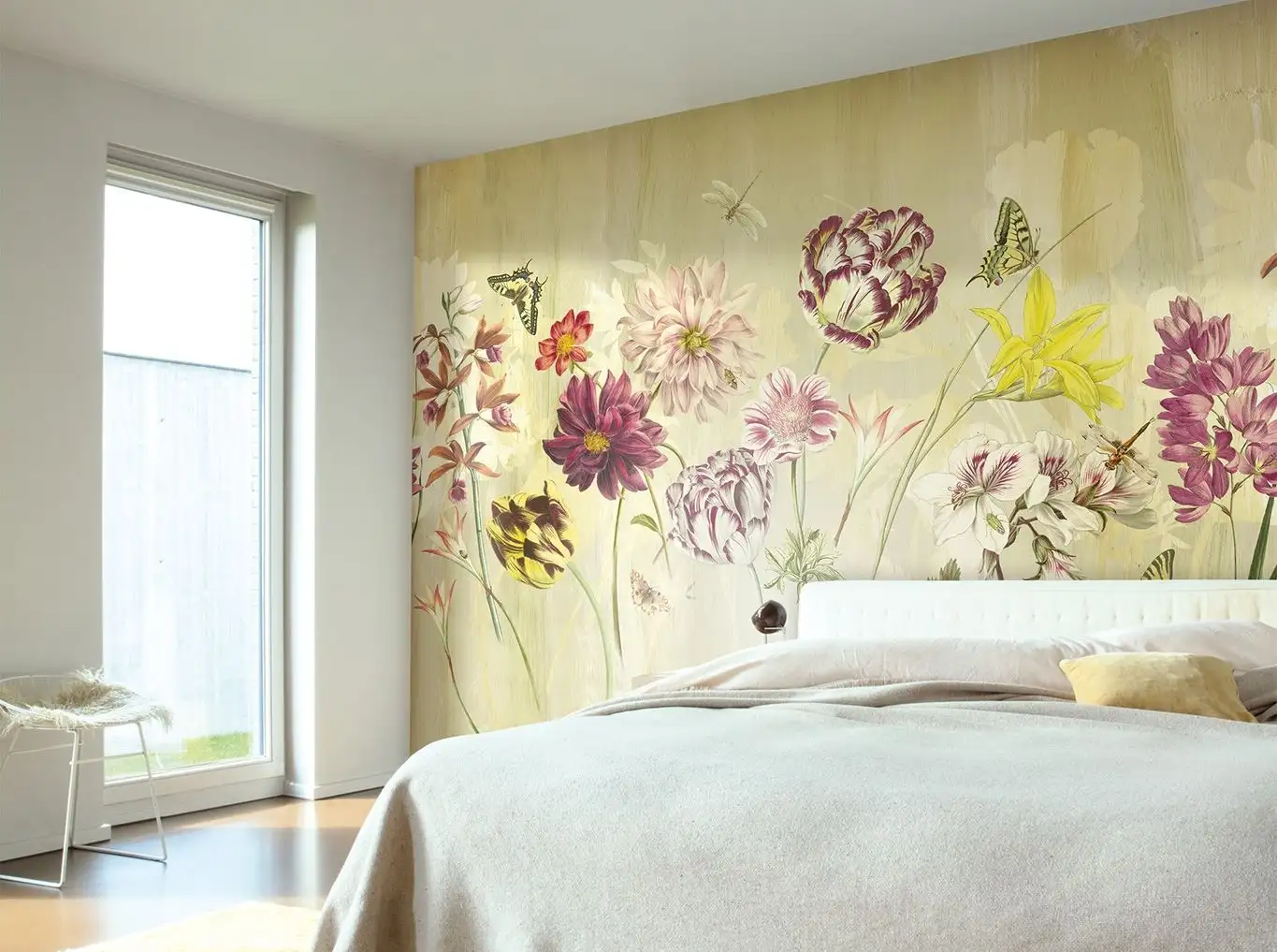 ELISE LINEN, col. 01 - Blumen - Blätter - Schmetterlinge - Tier Tapeten - Multicolor - Masureel