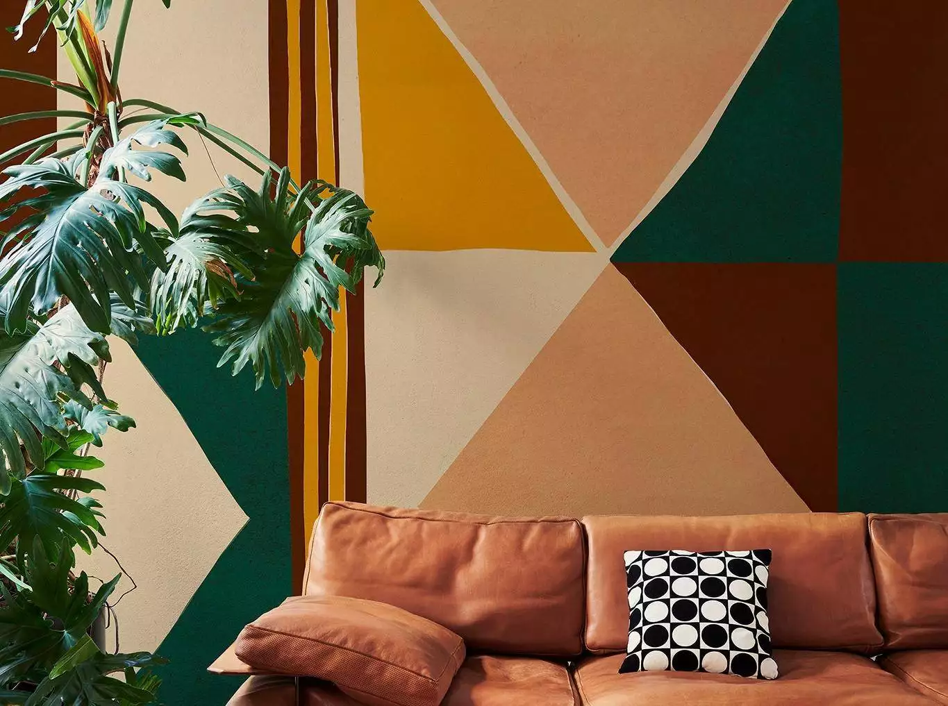 Chaotic Ordinariness - Abstrakt - Dreiecke - Grafische Muster - Multicolor - wall & decò