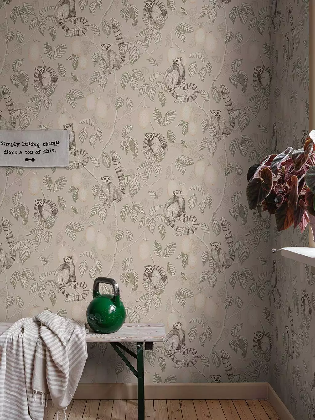 Elliot, col. 33 - Blätter - Früchte - Obst - Ranken - Tiere - Creme - Grau - Sandberg