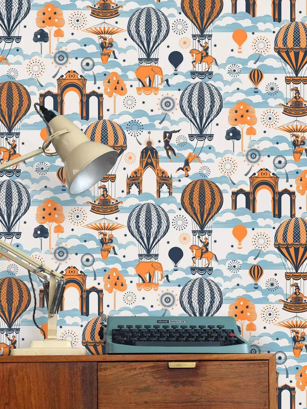 Pleasure Gardens, tangerine dream - Animal Print - Ballons - Bäume - KinderTapeten - Tiere - Hellblau - Multicolor - Orange - Mini Moderns