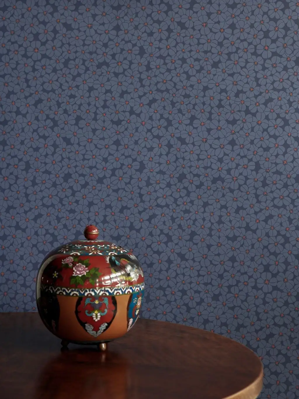 Flower Shower Indigo - Blumen - Blau - Rot - LÅNGELID / VON BRÖMSSEN