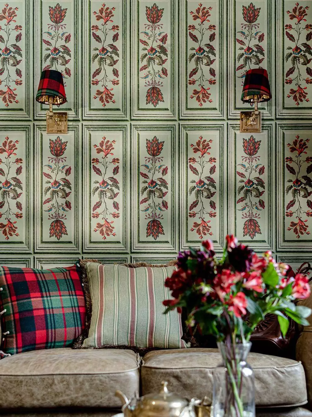 Tyrolean Panel Alpen Green Wallpaper - Blumen - Blätter - Florale Muster - FotoTapeten - Kachel - Multicolor - Mindthegap