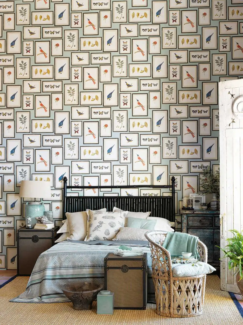 Nikolai, col.40 - Bilderrahmen - Schmetterlinge - Tapeten mit Vogelmotiven - Mint - Multicolor - Sanderson 