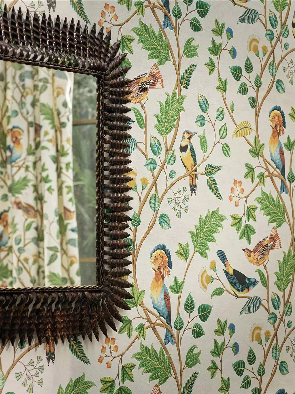 Mayani, col. 04 - Blumen - Blätter - Fauna - Florale Muster - Tiere - Vögel - Multicolor - Osborne & Little